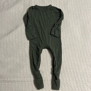 Little sleepies crescent ribbed zippy